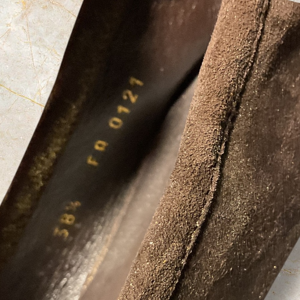 Louis Vuitton preowned Brown Fringe Almond-Toe Ballet Flats with Chain Accent - Picture 9 of 11